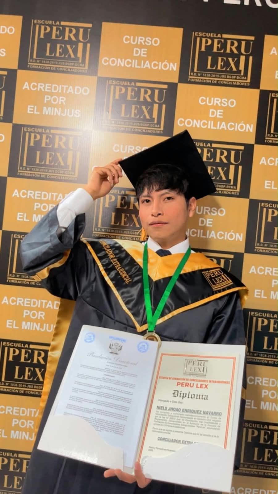 Egresado Perulex